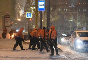 Уборка снега в Москве. Фото: "Вечерняя Москва"