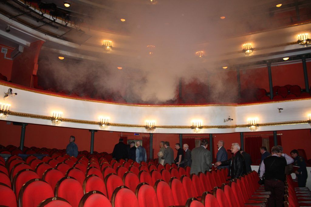 Зал театра маяковского основная сцена