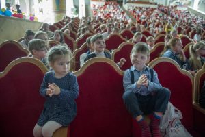 Прием заявлений на бесплатные путевки для детей в рамках летней оздоровительной кампании 2018 года продолжится до 10 декабря включительно. Фото: Артем Житенев, «Вечерняя Москва»