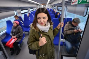Самое большое количество пассажиров поезда перевезли 9 ноября. Их число составило 431 тысячу человек. Фото: «Вечерняя Москва»