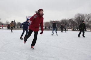 Покататься на коньках гости парка «Красная Пресня» смогут бесплатно. Фото: «Вечерняя Москва»