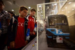 Около 300 тысяч школьников Москвы с начала учебного года посетили музеи бесплатно. Фото: Антон Гердо, «Вечерняя Москва»