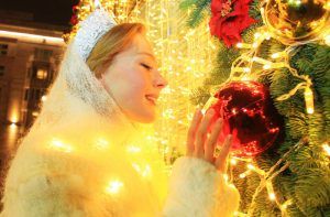 Акция «Волшебная почта» Деда Мороза заработала в парке «Красная Пресня». Фото: Наталия Нечаева, «Вечерняя Москва»