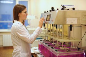 В Москве развернуто 9 лабораторий для анализа тестов на коронавирус. Фото: Светлана Колоскова, «Вечерняя Москва»