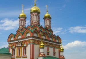 Депутат МГД Стебенкова отметила необходимость соблюдения мер безопасности в церквях. Фото: сайт мэра Москвы