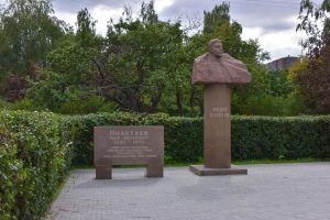 Более 160 улиц города носят имена героев Великой Отечественной войны