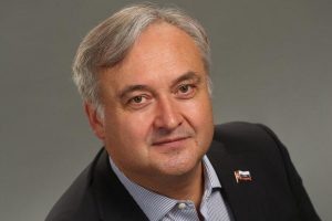 Член комиссии по науке и промышленности Московской городской Думы Андрей Титов