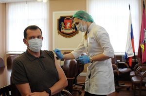 Прививки от гриппа в Москве можно сделать бесплатно и без очередей. Фото: Светлана Колоскова, «Вечерняя Москва»