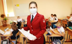 Ученикам Романовской школы рассказали о коронавирусе. Фото: Наталия Нечаева, «Вечерняя Москва»