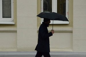 Москвичей попросили быть внимательнее на улице из-за непогоды. Фото: Анна Быкова, «Вечерняя Москва»