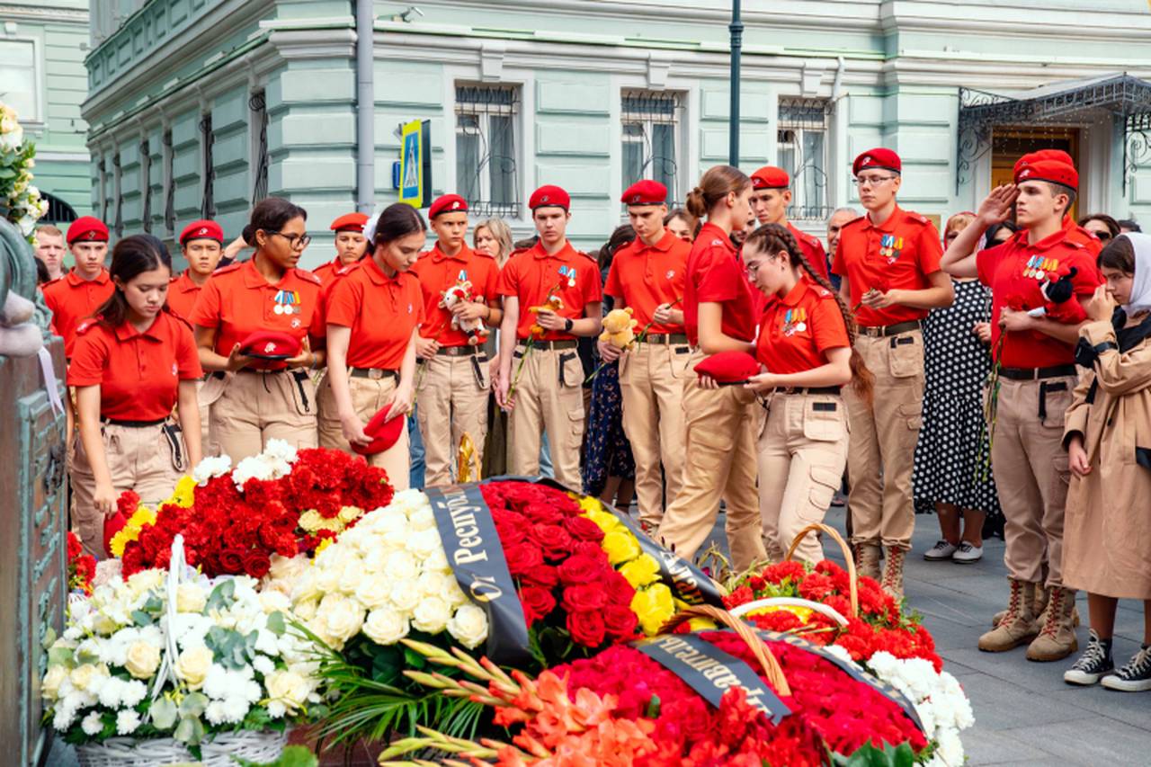 памятник жертвам беслана в москве