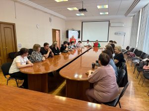 Члены Молпалаты района провели лекцию об экологичном образе жизни. Фото: официальная страница Молодежной палаты района в социальных сетях
