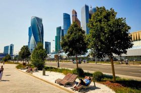Краснопресненская набережная закроется для транспорта 10 августа. Фото: «Вечерняя Москва».
