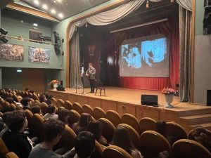 Мероприятие о Сергее Есенине стоялось в школе №1239. Фото: страница школы №1239 в социальных сетях