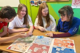 Командная игра о наставничестве сносится в школе №1950. Фото: страница школы №1950 в социальных сетях