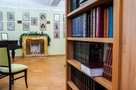 Площадки в культурных учреждениях Пресненского района можно арендовать на сайте мэра Москвы. Фото: Ксения Догонашева, «Вечерняя Москва»